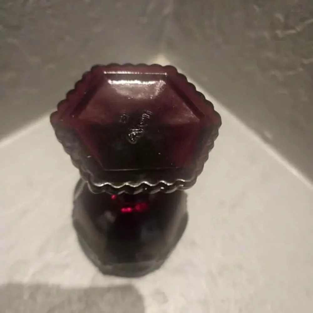 Aravon avon wine glass